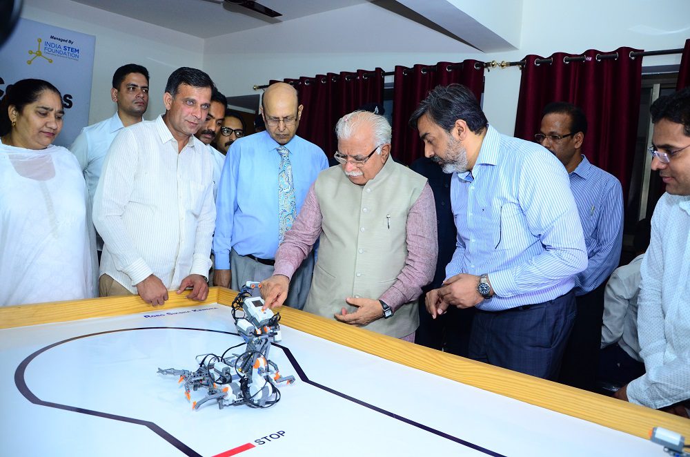 Chief Minister inaugurates seven DLF Robotics Skill centers
