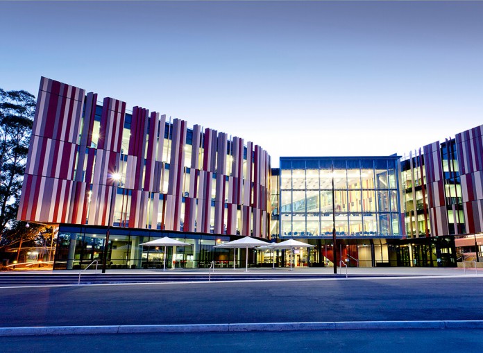 Online MBA Course in Macquarie University Australia