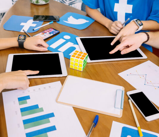 How EasyShiksha Helps Students Build a LinkedIn Profile That Gets Noticed