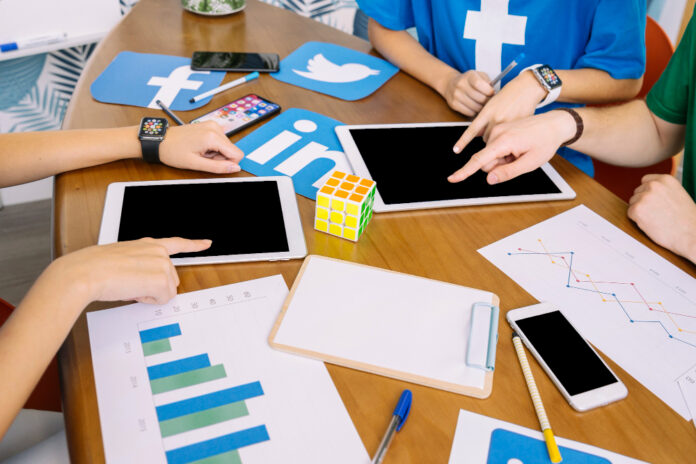 How EasyShiksha Helps Students Build a LinkedIn Profile That Gets Noticed