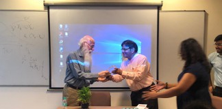Dr. G.L Tayal, Dean Academics at ISBF Felicitatiing Prof. Arun Kumar