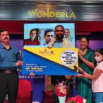 Image-Olympian-PR-Sreejesh-recieving-lifetime-pass-from-Mr.-Ravikumar-MA-Wonderla-Kochi-Park-Head-1